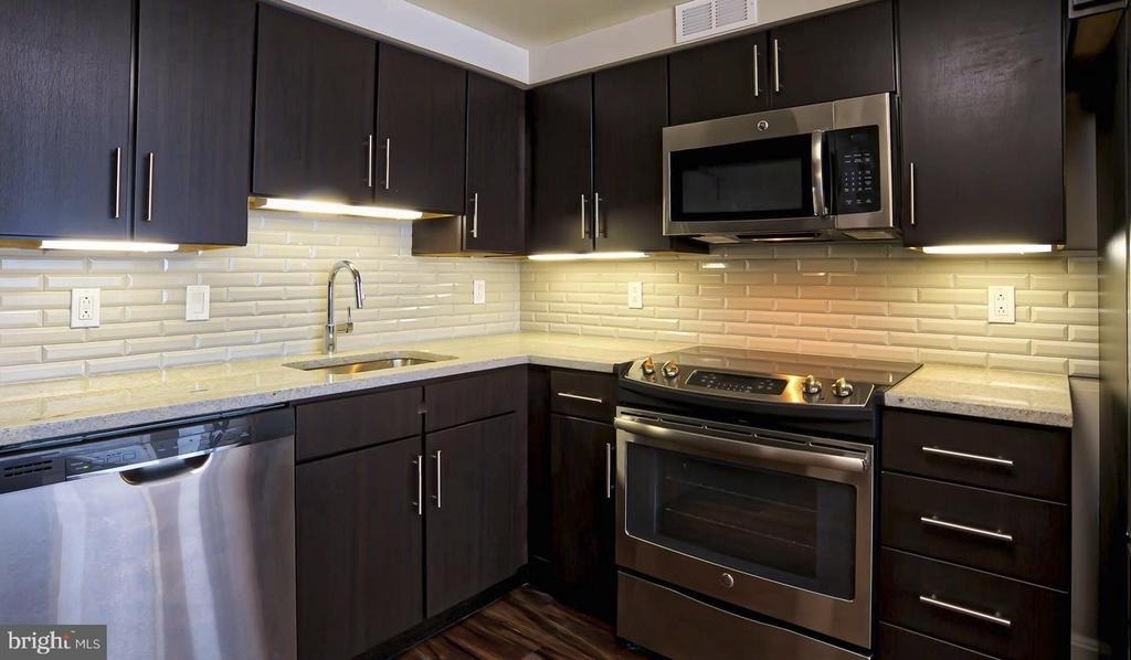1815 John F Kennedy Boulevard - Photo 17