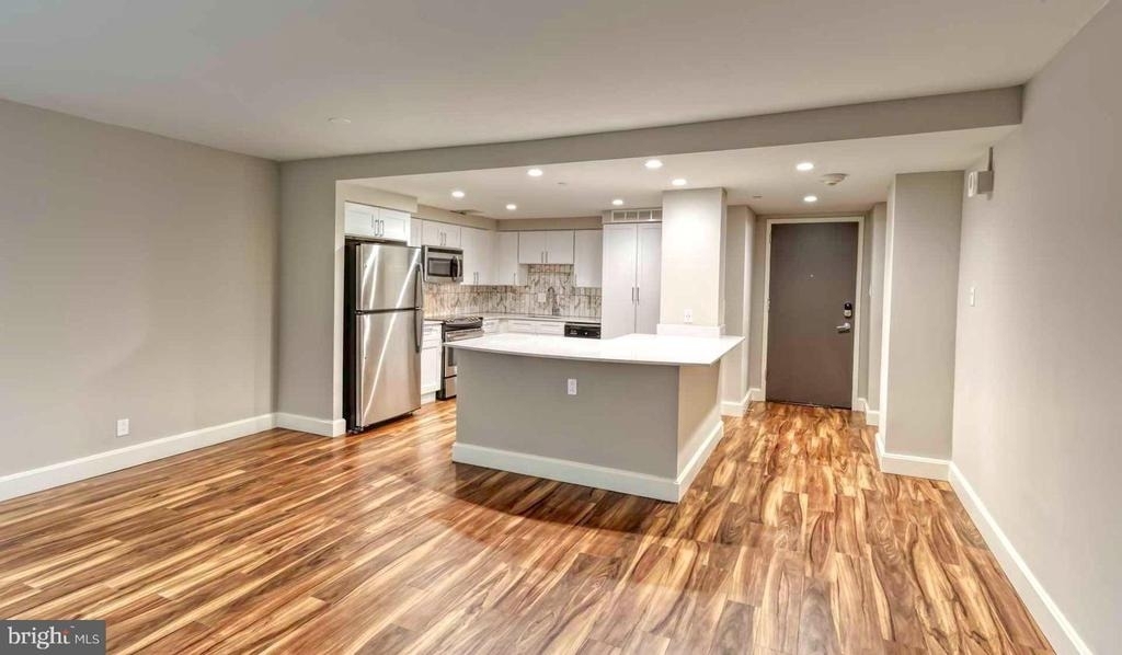 1815 John F Kennedy Boulevard - Photo 3