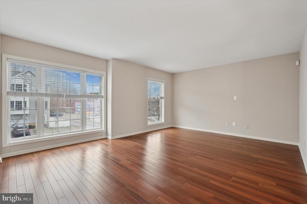 100 Parker Avenue - Photo 8