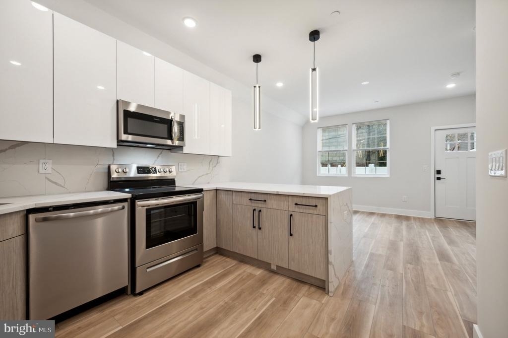 610 N Union Street - Photo 0