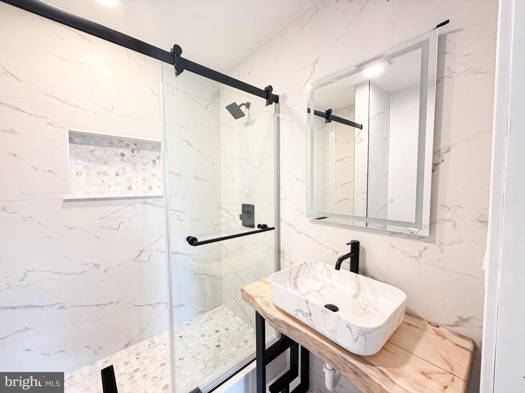 2620 Almond Street - Photo 6