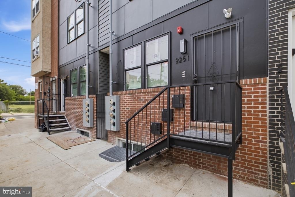 2251 N 12th Street - Photo 18