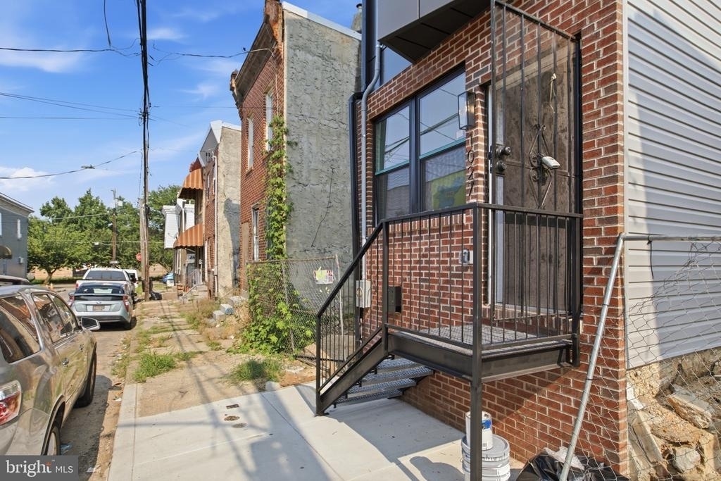 1027 W Arizona Street - Photo 30