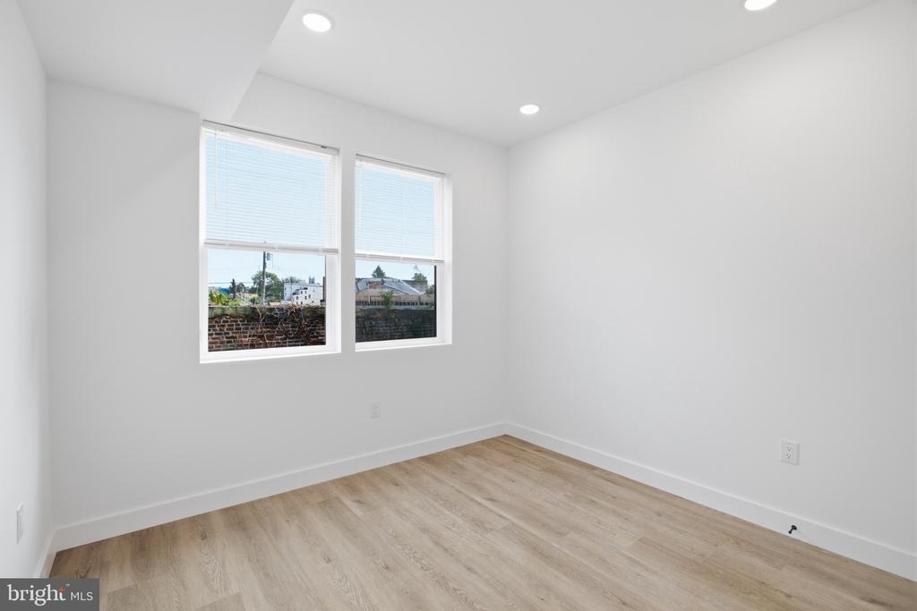 1027 W Arizona Street - Photo 11