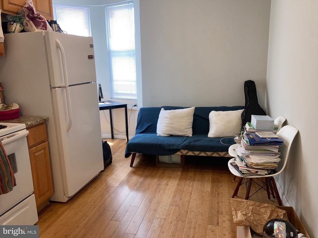4825 Baltimore Avenue - Photo 2