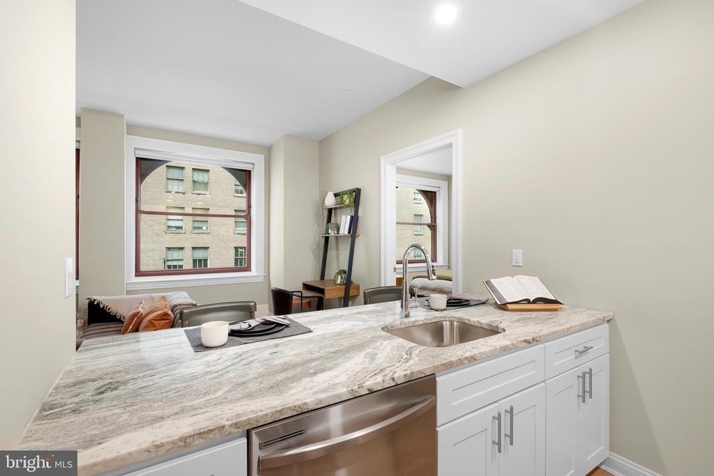 1420 Chestnut Street - Photo 13