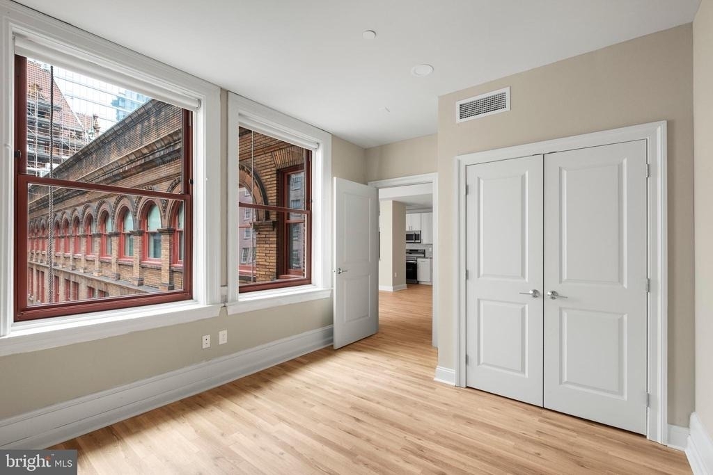 1420 Chestnut Street - Photo 21