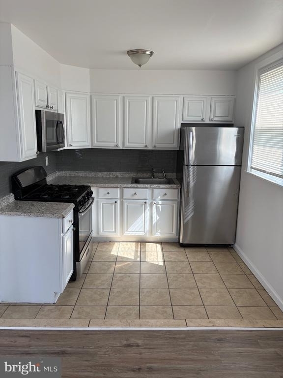 1031 Fanshawe Street - Photo 0