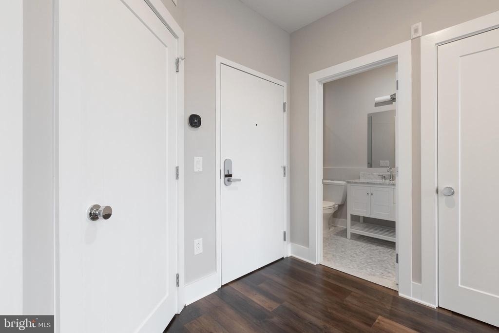 1555 Ridge Avenue - Photo 7