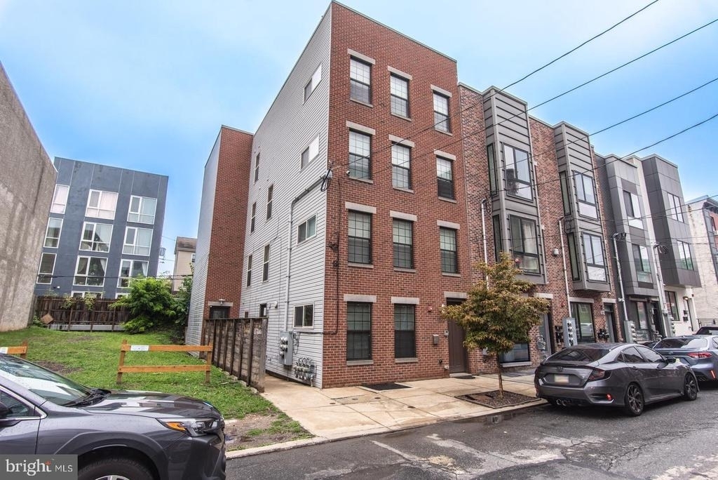1532 N 7th Street - Photo 0