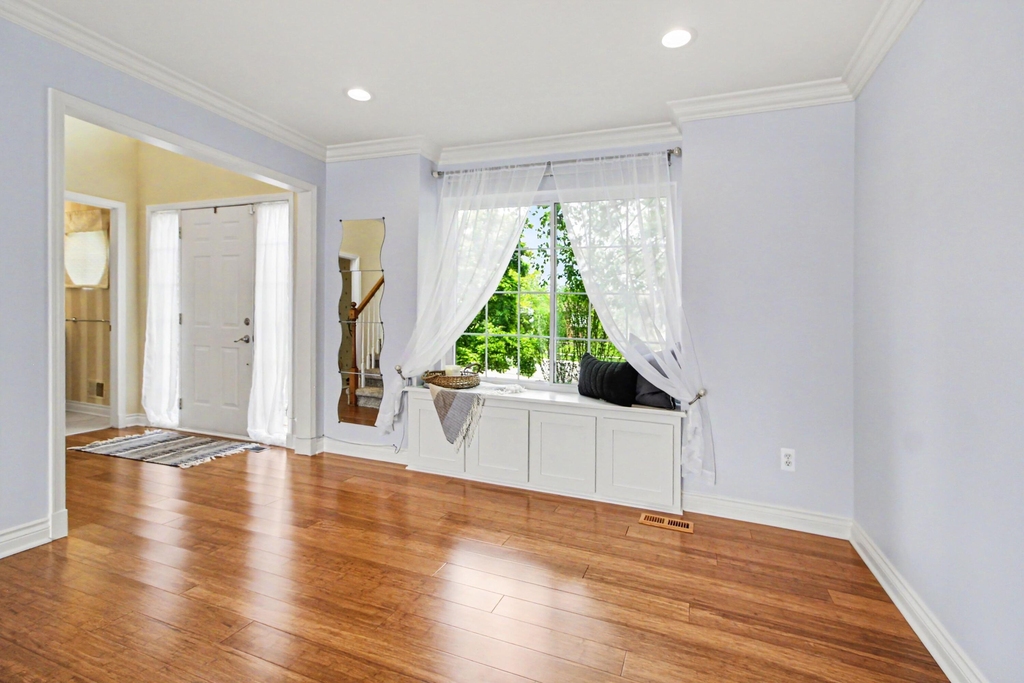 7878 Greene Farm Drive - Photo 9