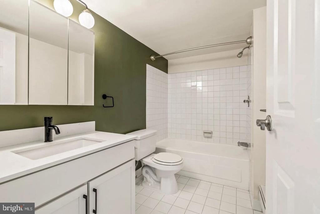 1500 Locust Street - Photo 20