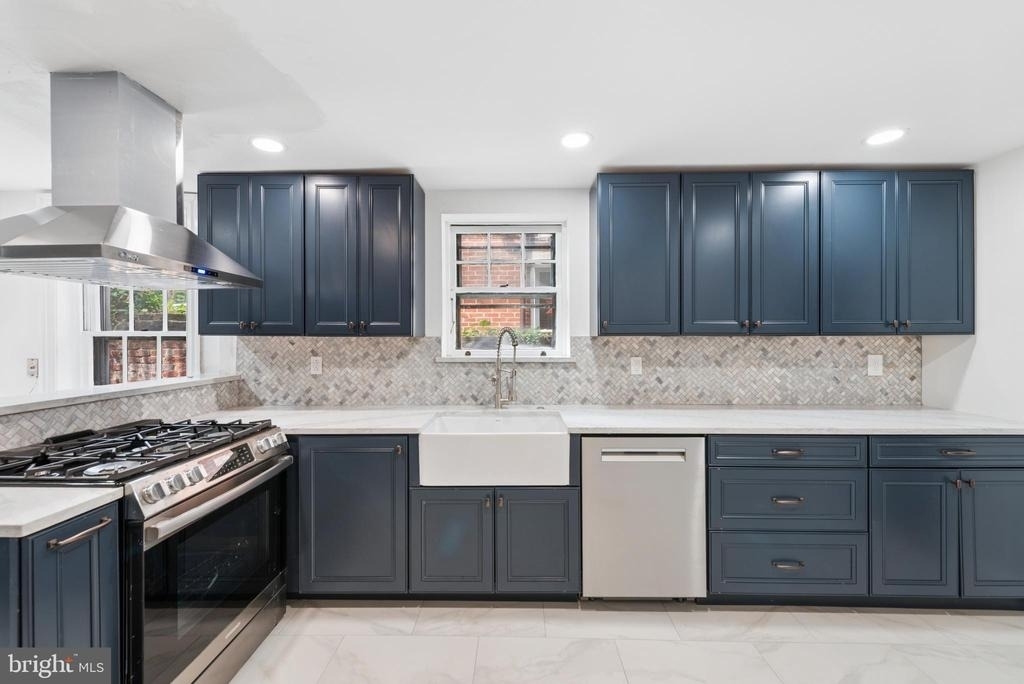 2218 Locust Street - Photo 17