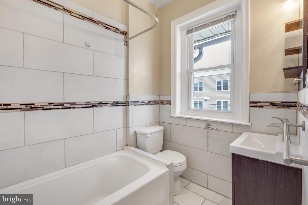 4623 Sansom Street - Photo 19