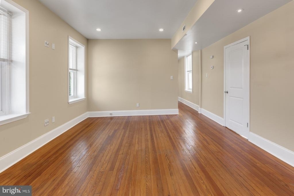 4623 Sansom Street - Photo 7