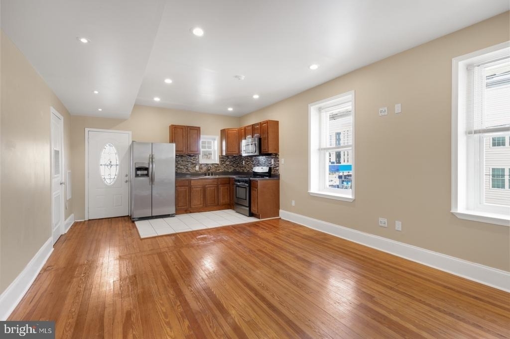4623 Sansom Street - Photo 4
