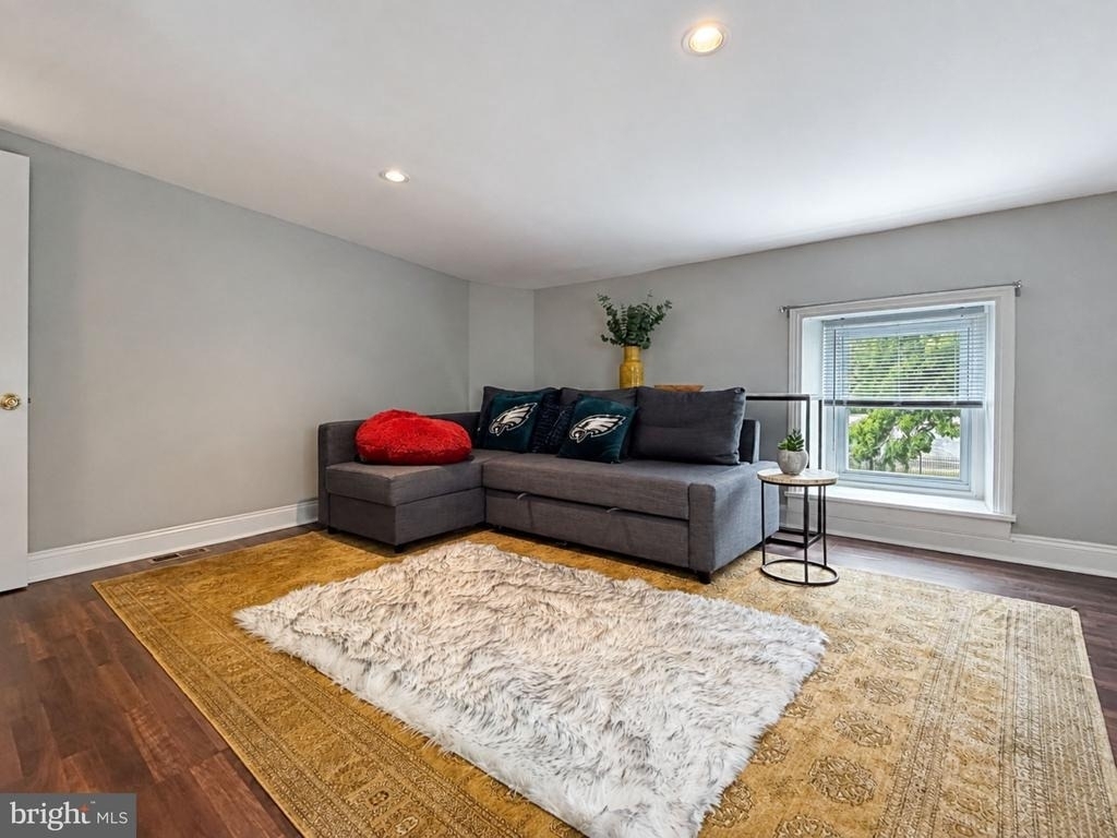 29 E Meehan Avenue - Photo 24