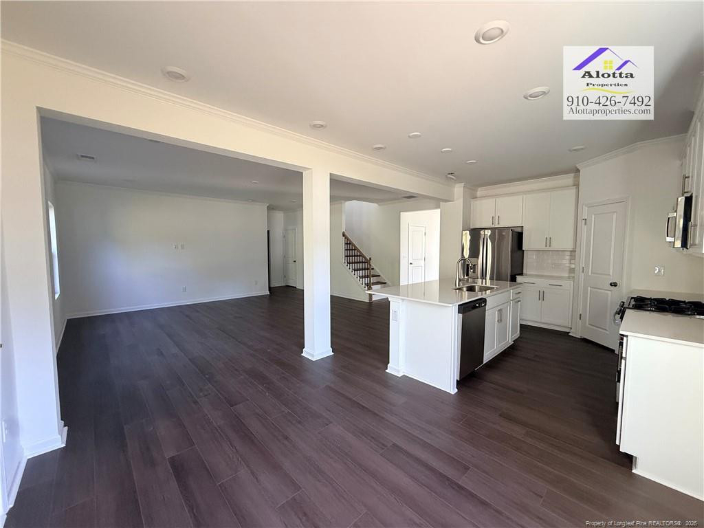 156 Hanover Drive - Photo 7