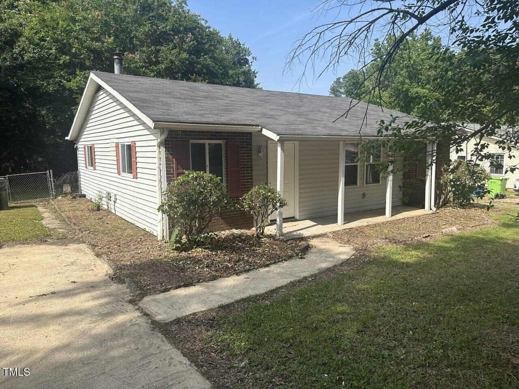 1213 Seabrook Road - Photo 0