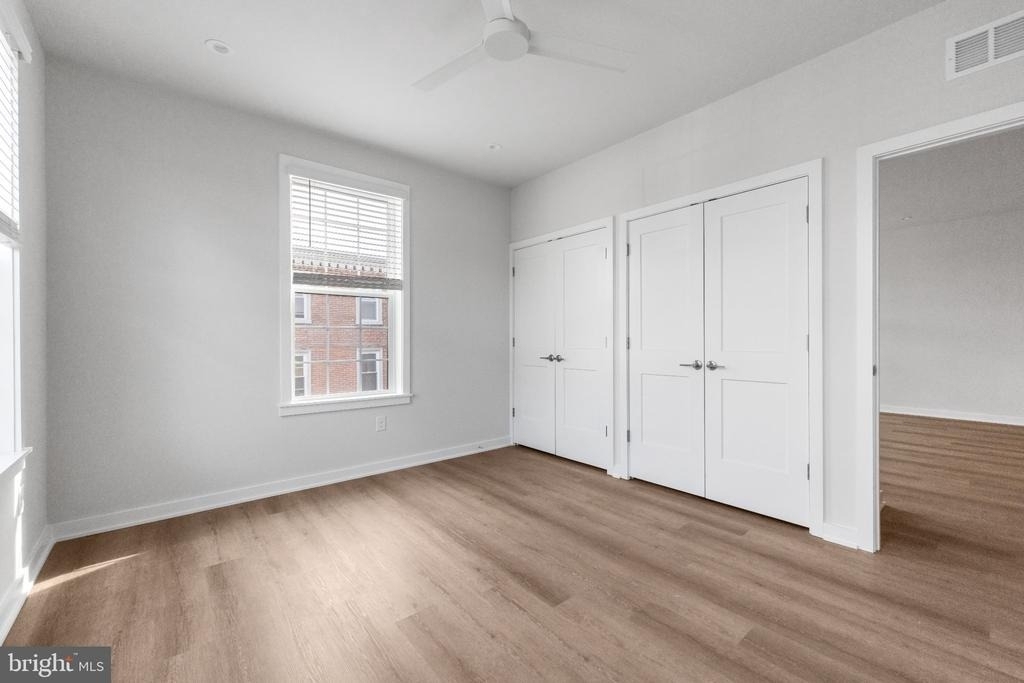 26 S York Road - Photo 4