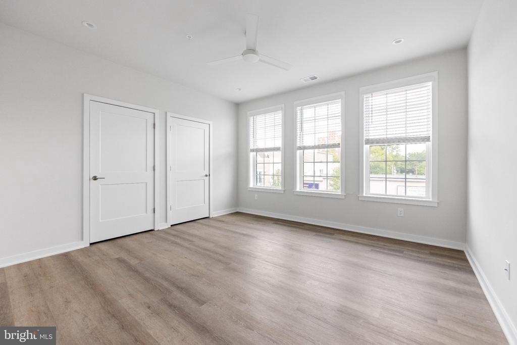 26 S York Road - Photo 8