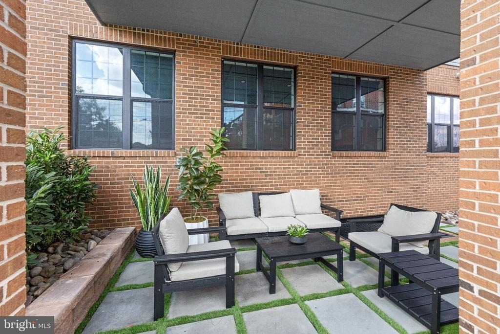 26 S York Road - Photo 21
