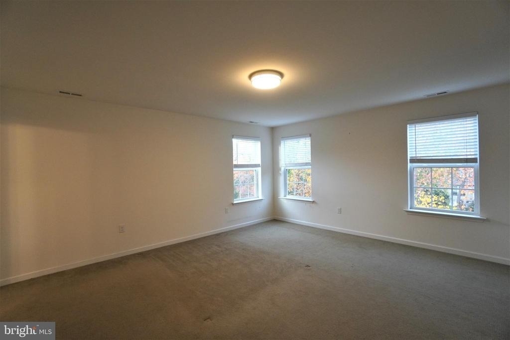 1013 Chapman Circle - Photo 15