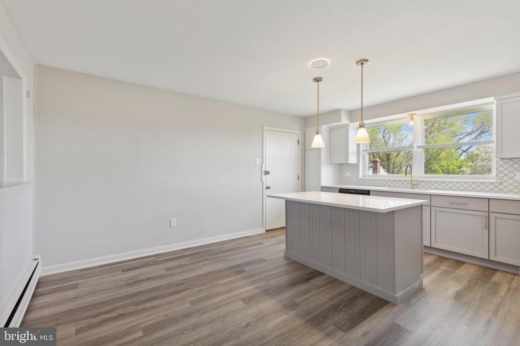 500 Manor House Lane - Photo 2
