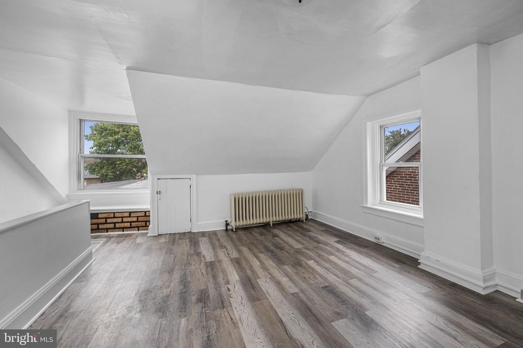 23 E 2nd Street - Photo 11
