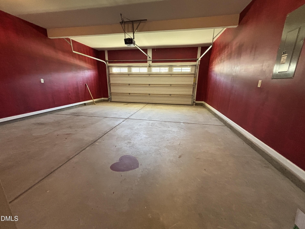 438 Roanoke Drive - Photo 39