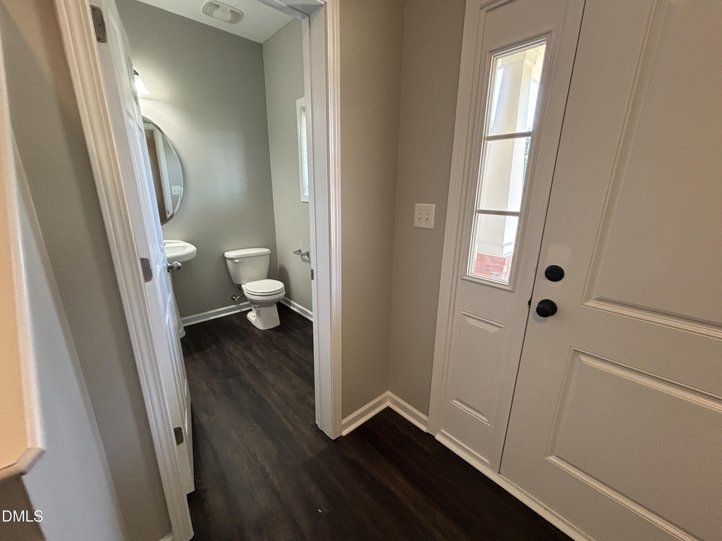 438 Roanoke Drive - Photo 14