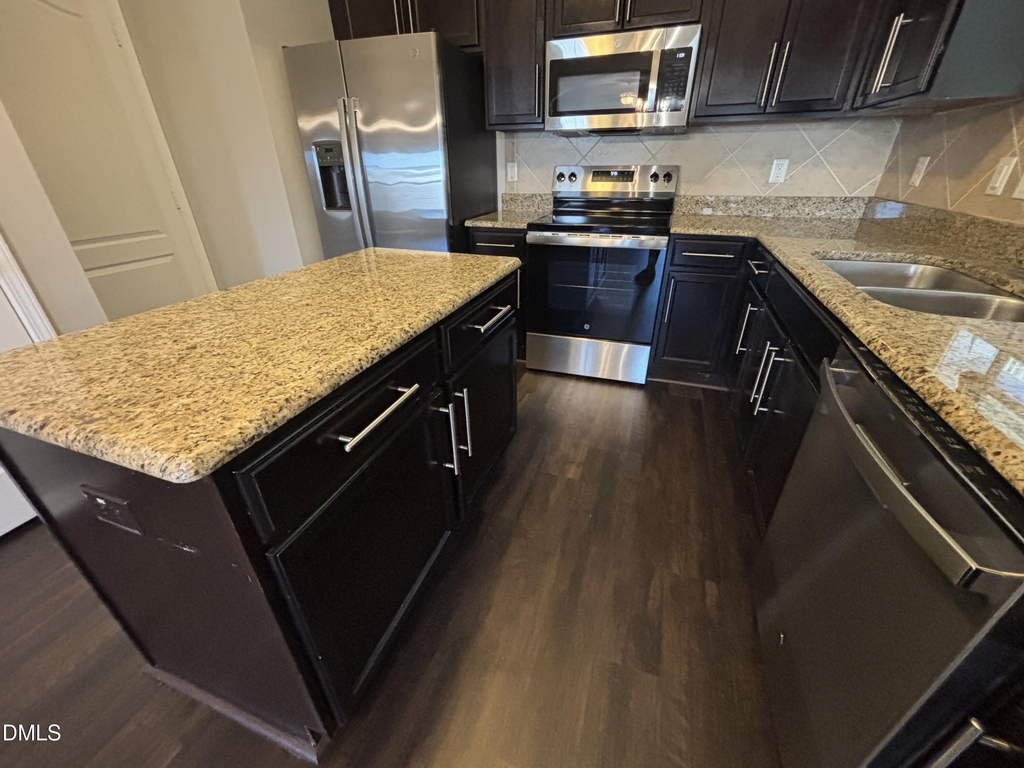 438 Roanoke Drive - Photo 31