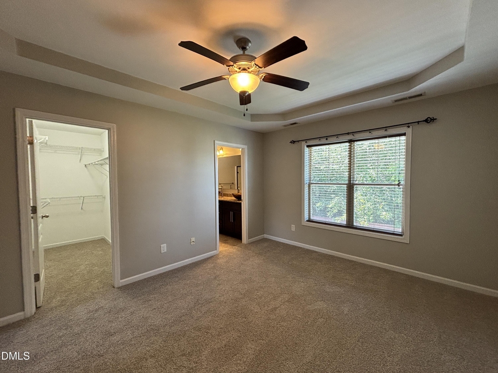 438 Roanoke Drive - Photo 9