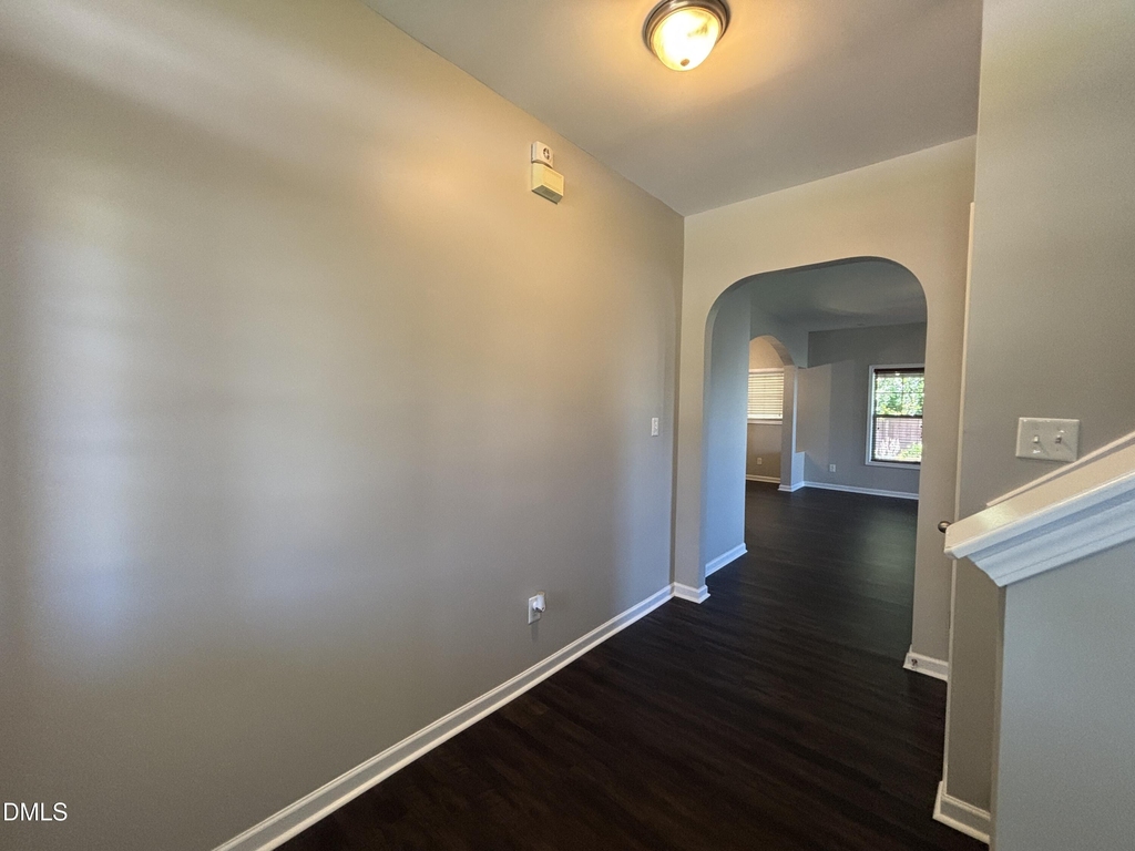 438 Roanoke Drive - Photo 18