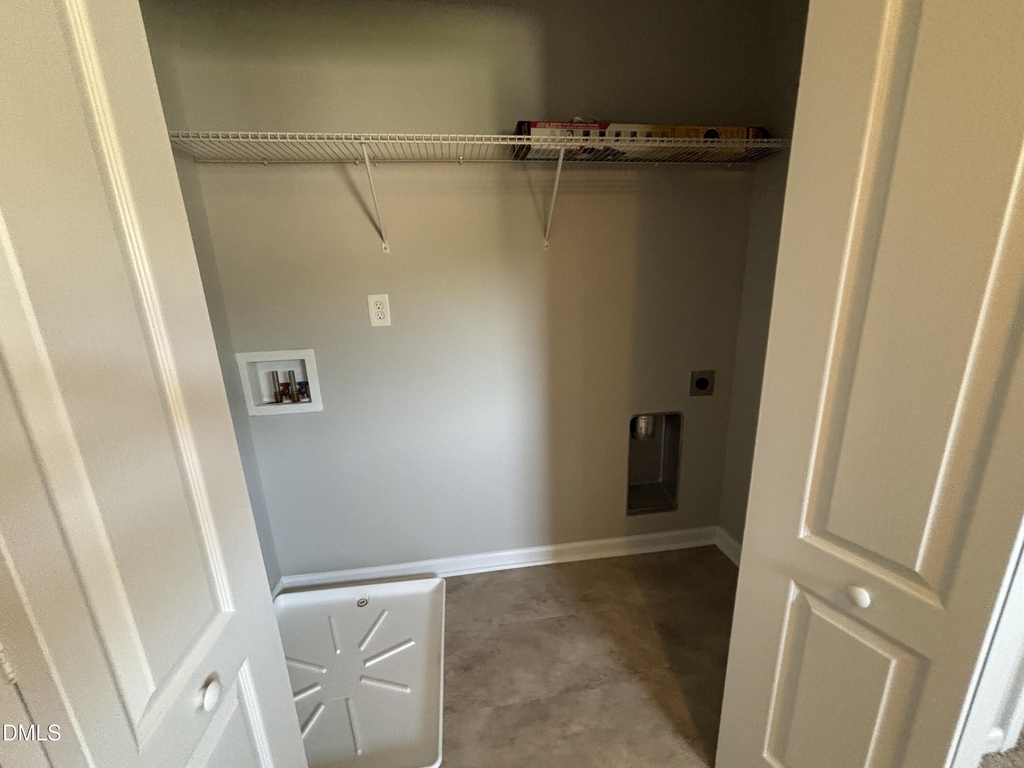 438 Roanoke Drive - Photo 55