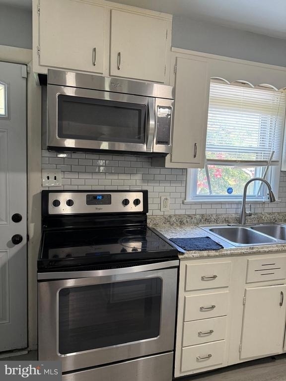 1224 Eddystone Avenue - Photo 11