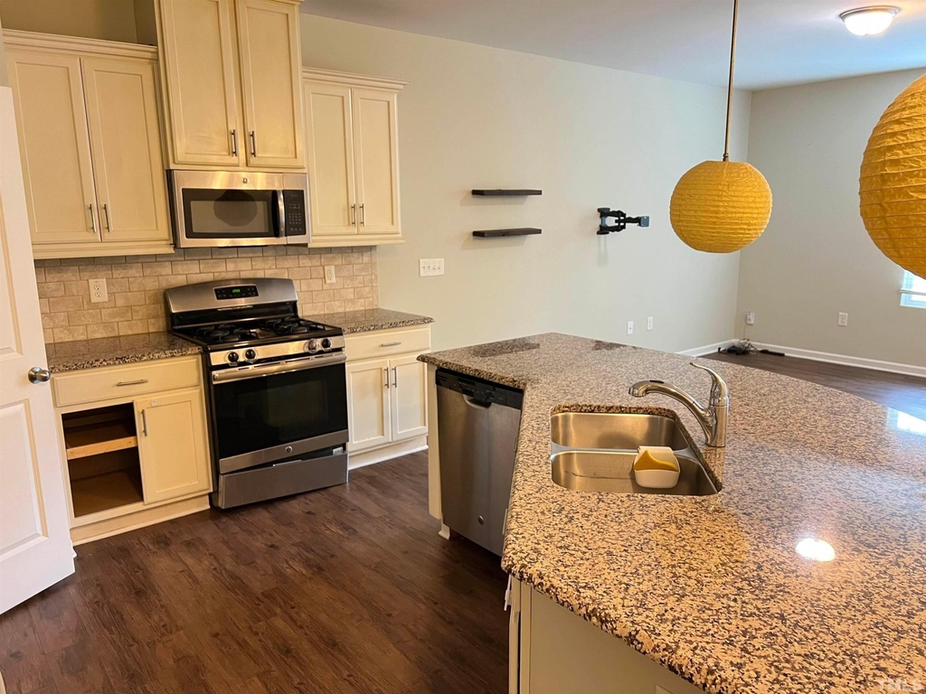 228 Traphill Drive - Photo 4