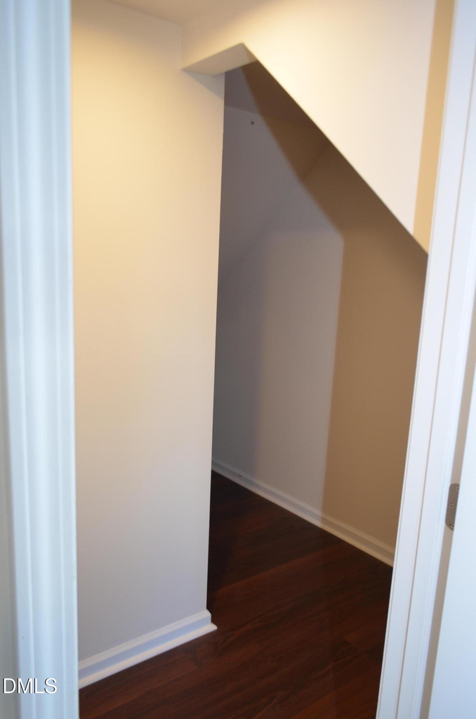 1124 Finch Court - Photo 12
