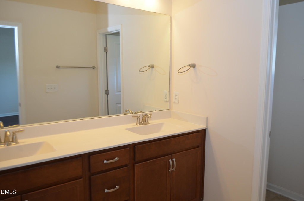 1124 Finch Court - Photo 39