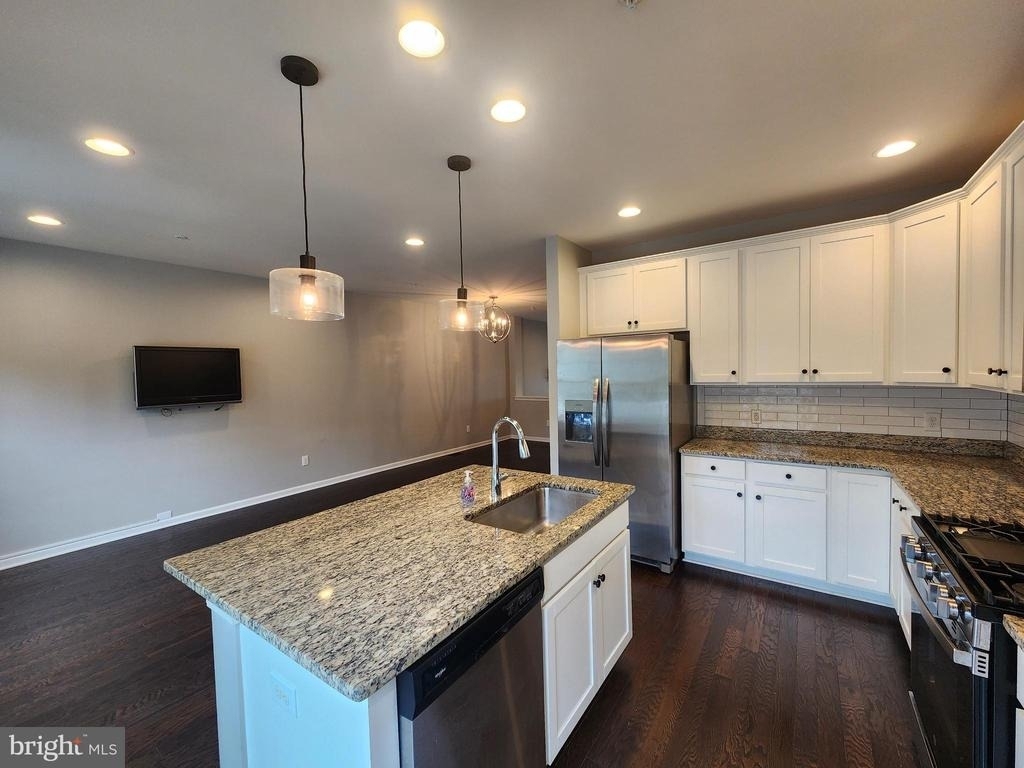 2207 Evin Dr - Photo 6