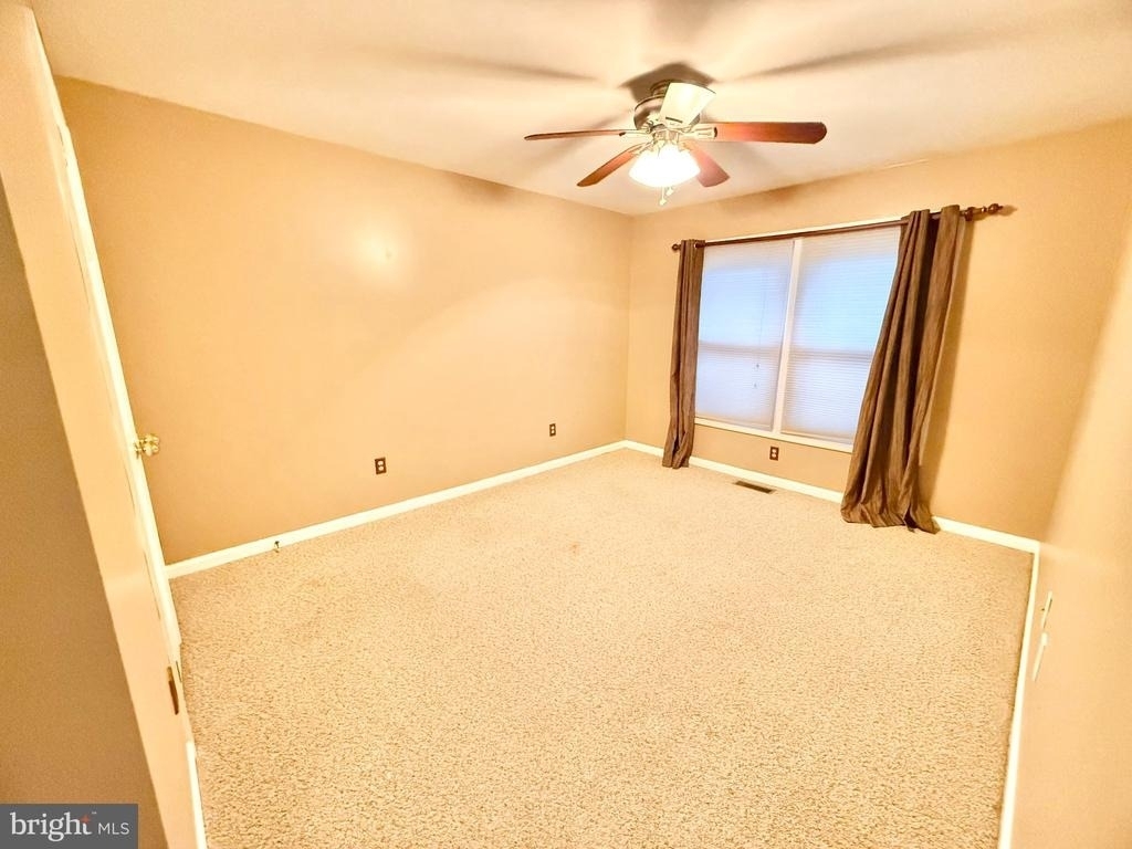 16 Martin Court - Photo 8