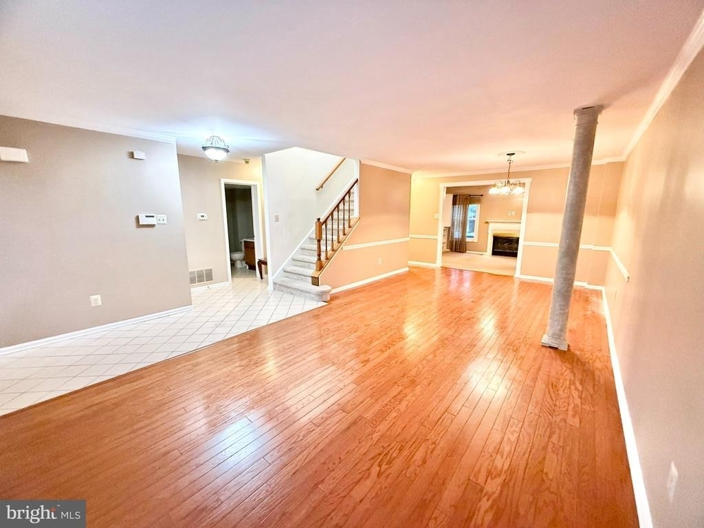 16 Martin Court - Photo 2