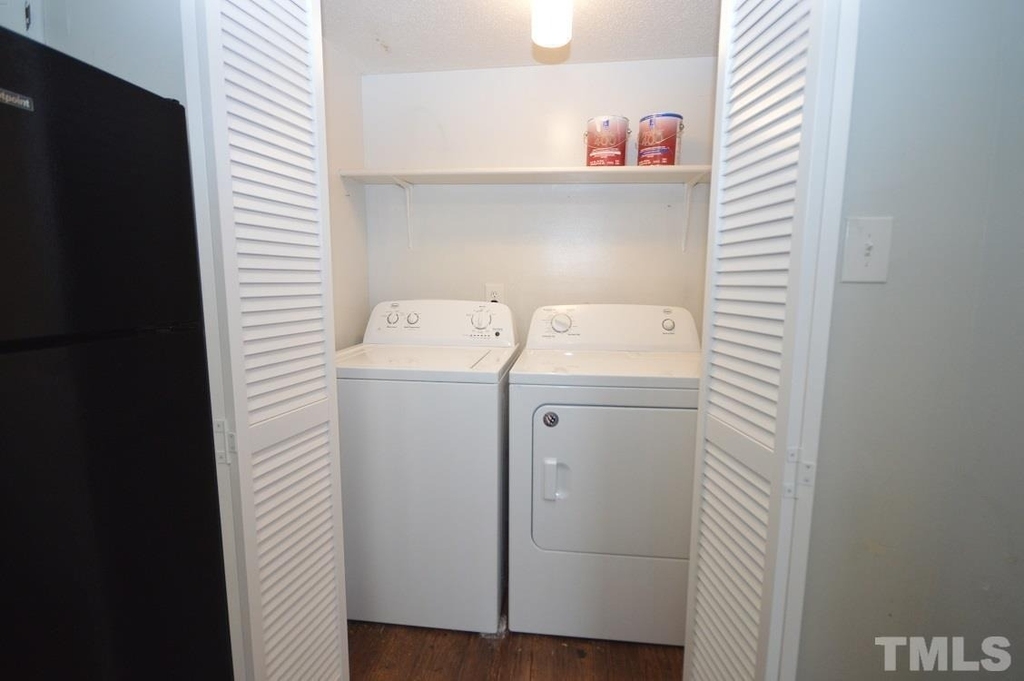 1208 Carlton Avenue - Photo 10