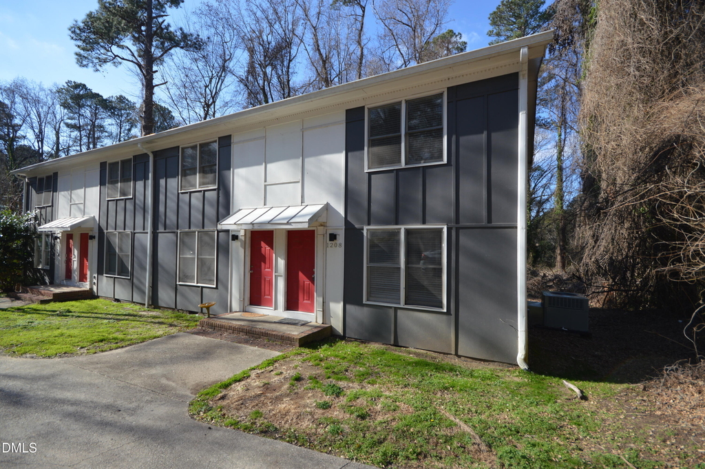 1208 Carlton Avenue - Photo 1