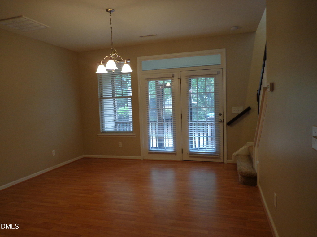 3018 Freeport Drive - Photo 2