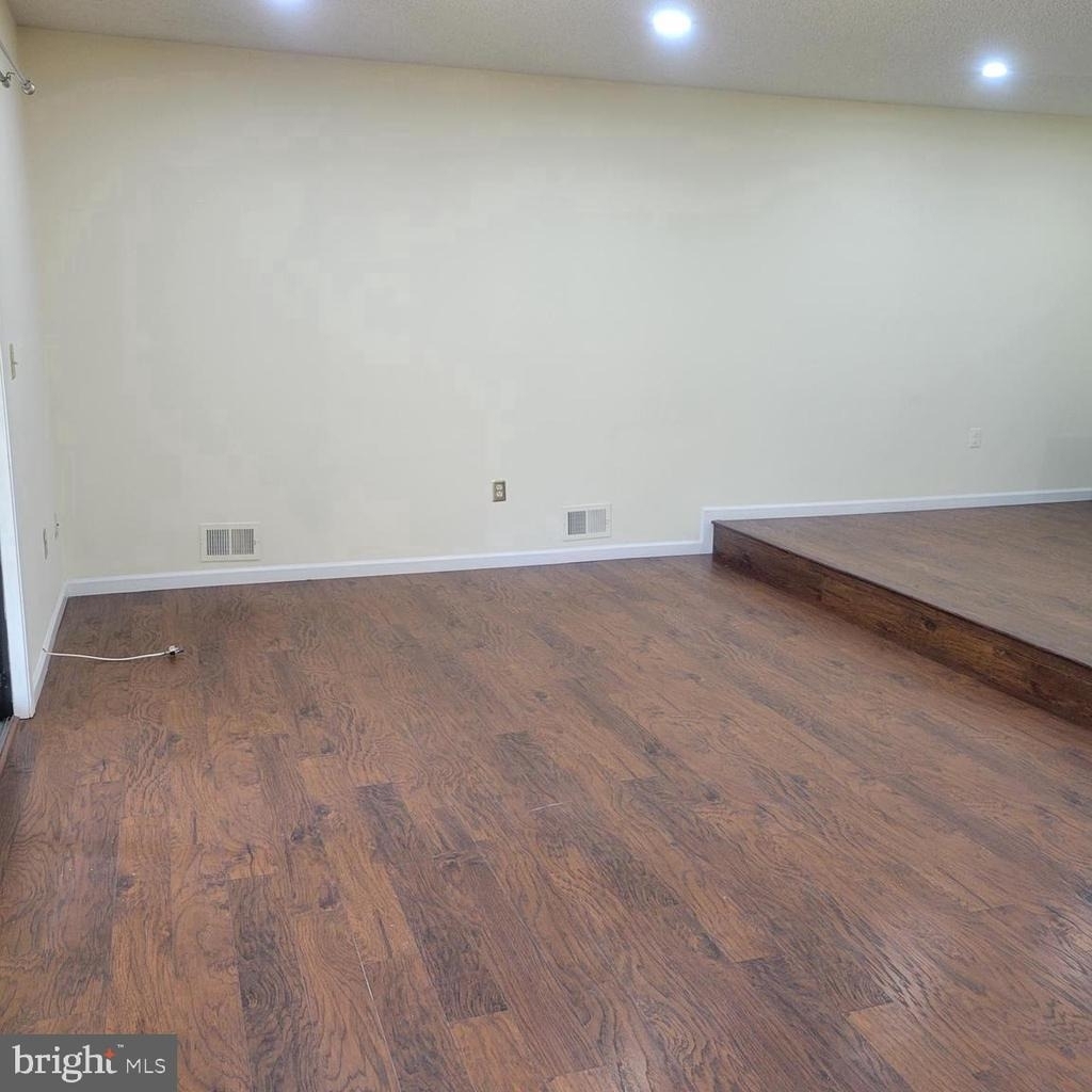 11 Harris Court - Photo 11