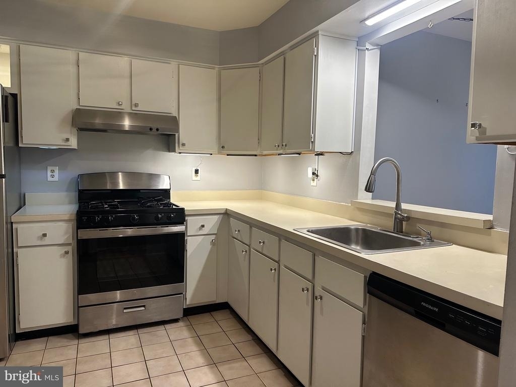 159 Wyndham - Photo 4