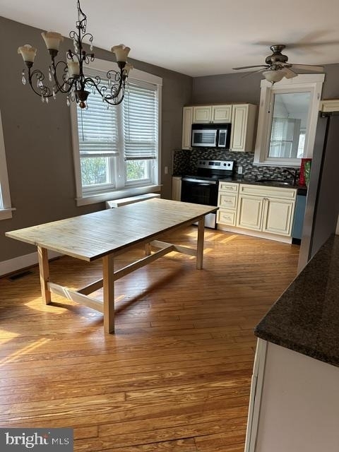 269 W Kings Highway - Photo 4