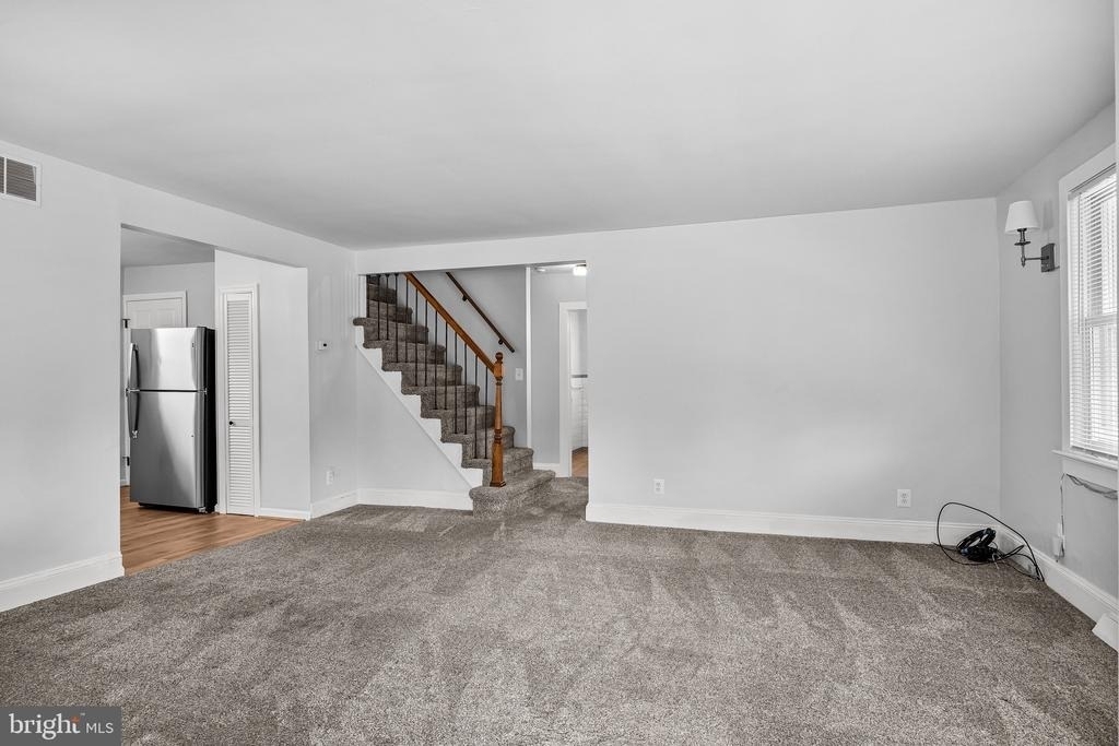 505 Hazel Avenue - Photo 4