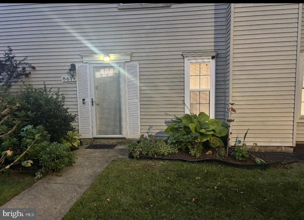 8619 Cipriano Springs Court - Photo 15